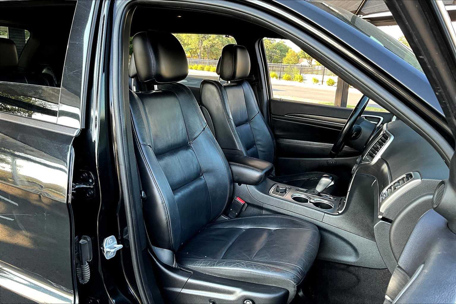 2018 Jeep Grand Cherokee Limited Sport photo 4