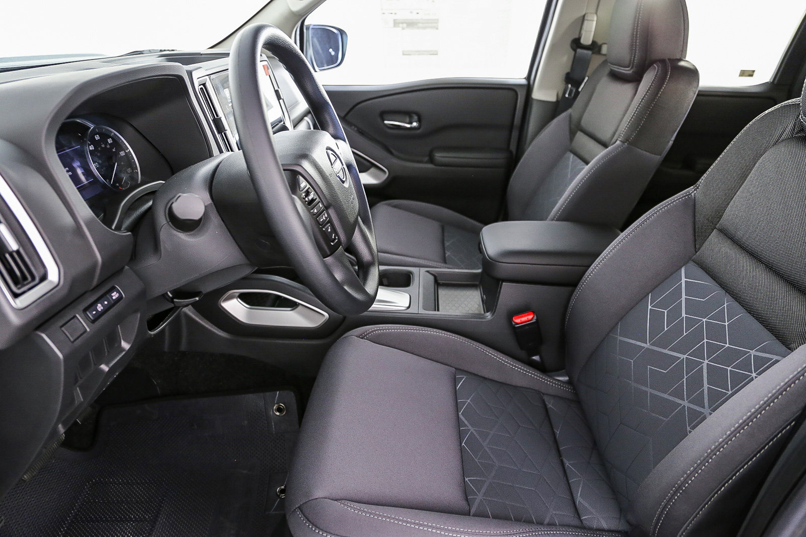 2025 Nissan Frontier Crew Cab SV photo 17