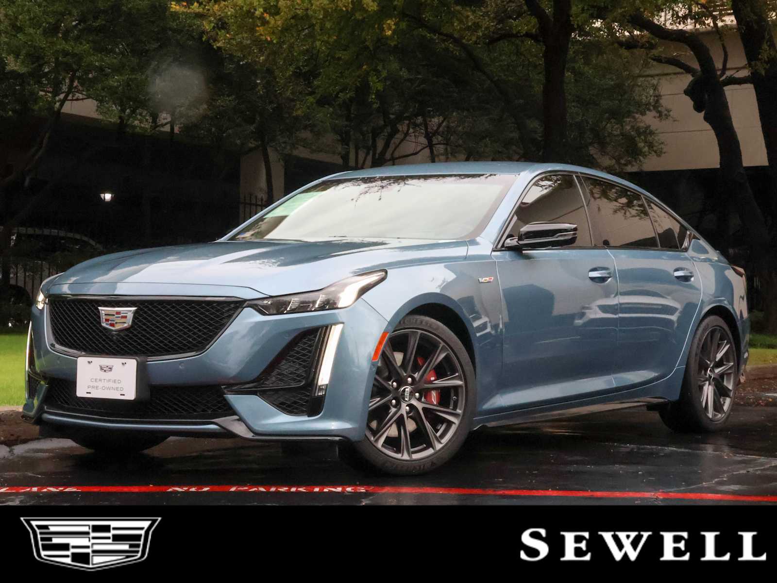 2024 Cadillac CT5 V-Series's photo