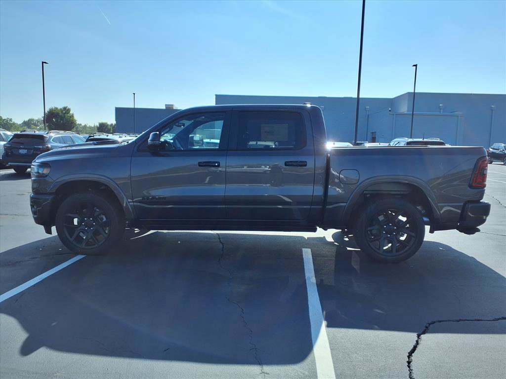 2026 Ram 1500 Laramie photo 3