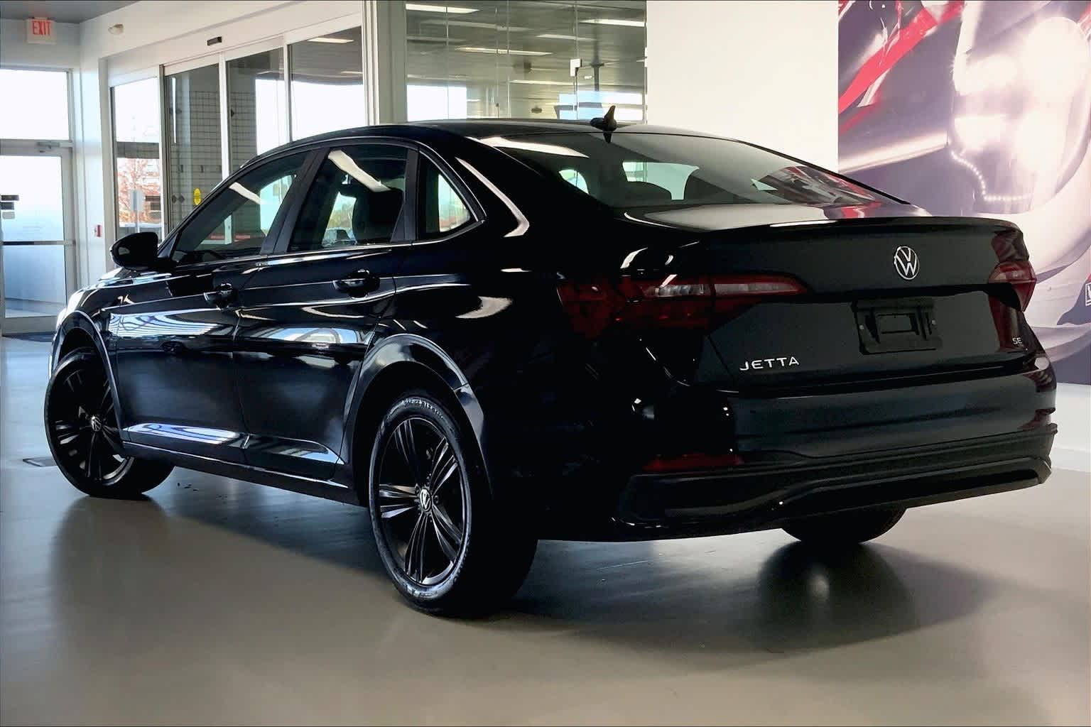 2024 Volkswagen Jetta SE photo 4