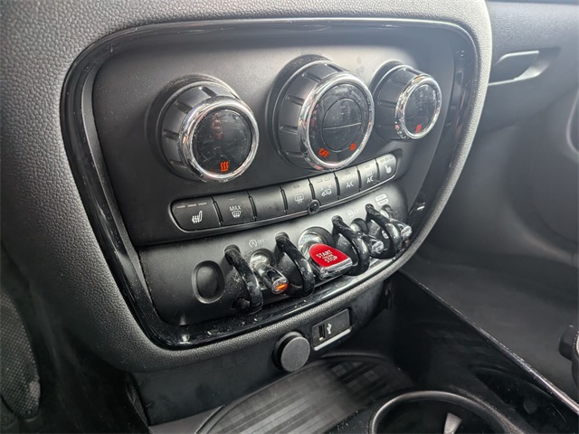 2019 Mini Cooper Base S ALL4 photo 15