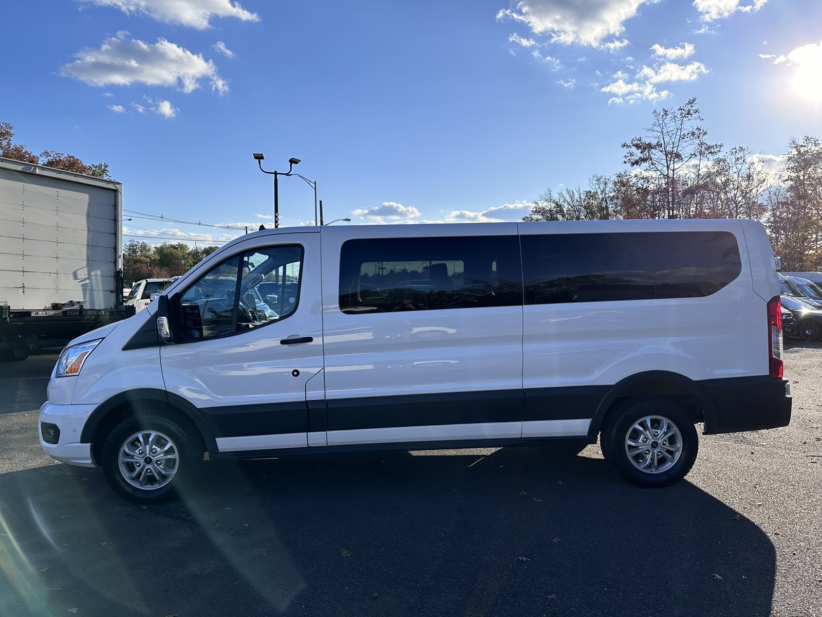 2021 Ford Transit Passenger XLT photo 5
