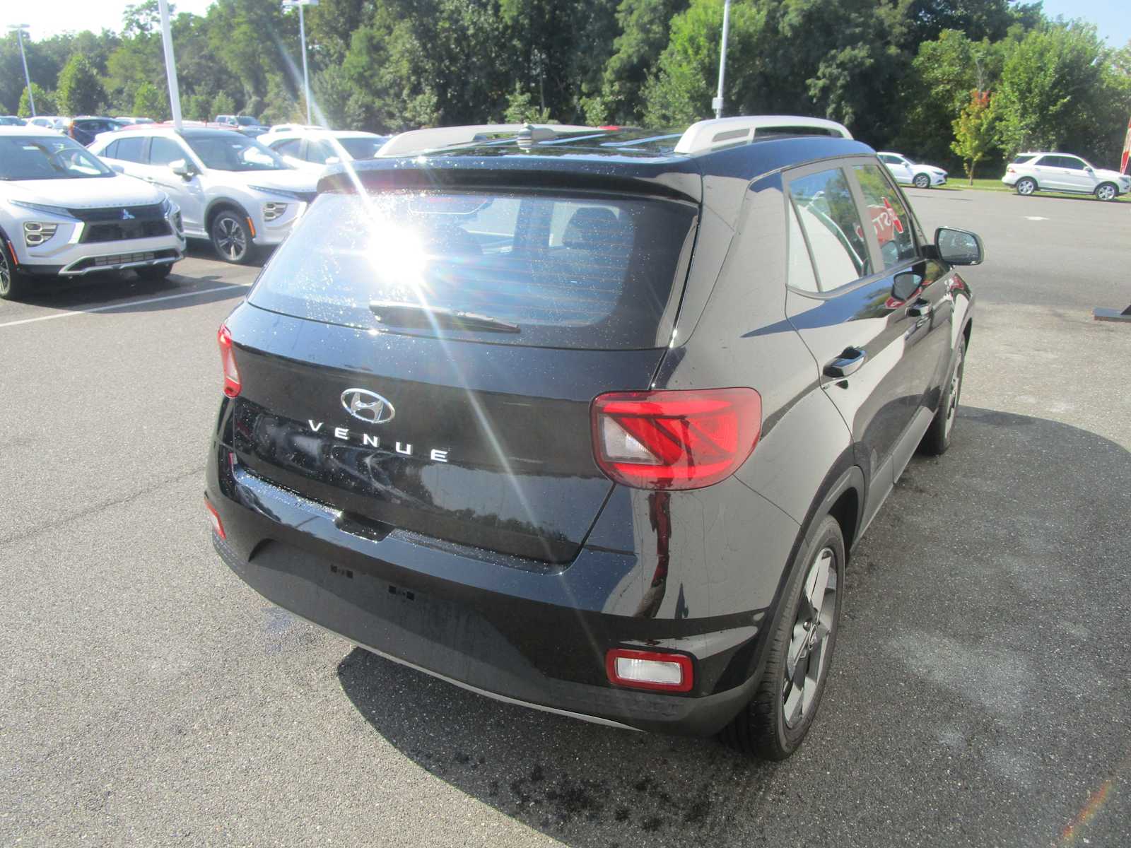 2025 Hyundai Venue SEL photo 4