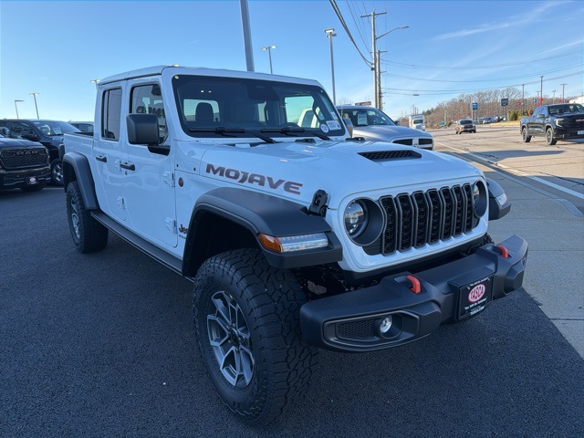 2026 Jeep Gladiator Mojave's photo