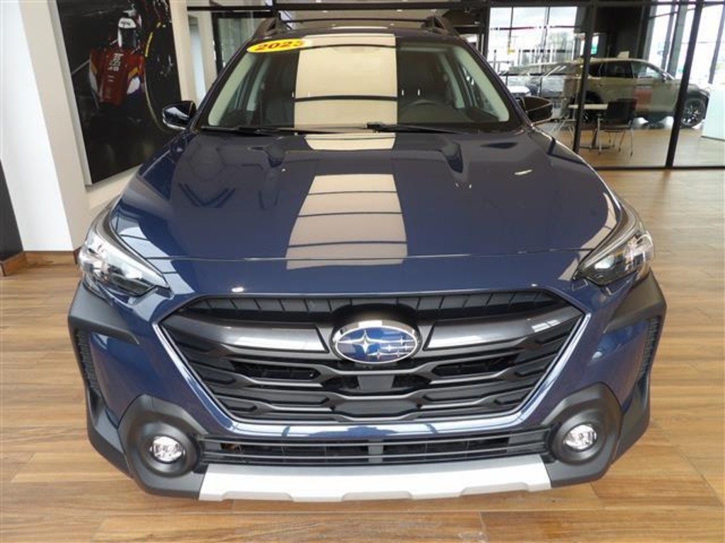 2023 Subaru Outback Limited photo 2