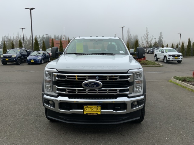 2024 Ford F-450 photo 2