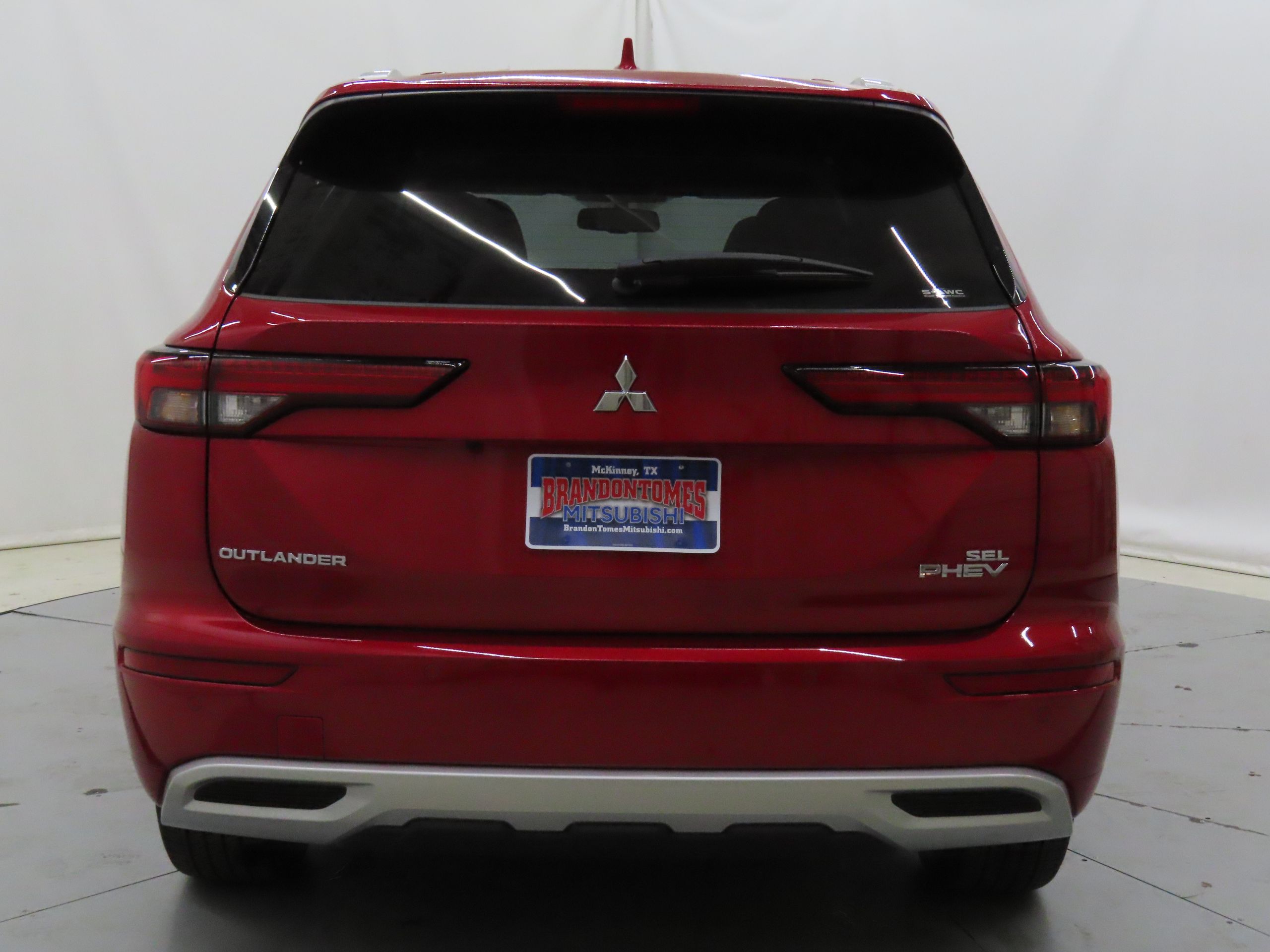 2025 Mitsubishi Outlander PHEV SEL photo 2