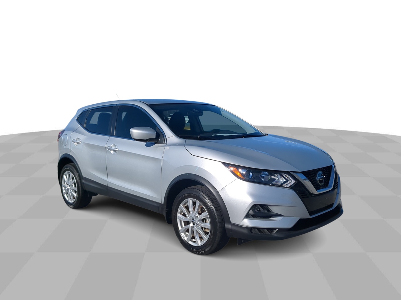 2021 Nissan Rogue Sport S's photo