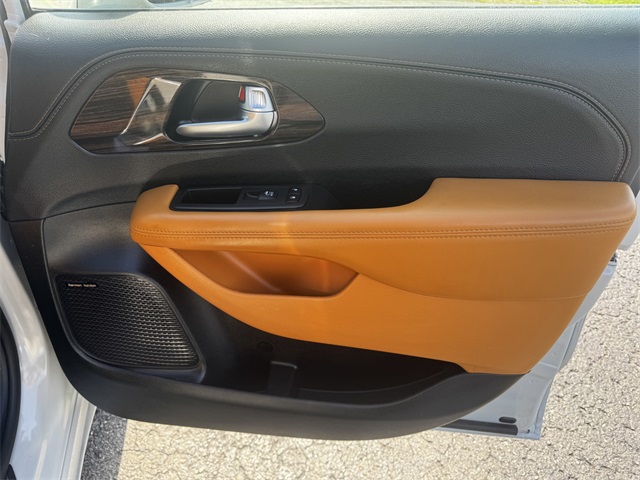 2021 Chrysler Pacifica Hybrid Pinnacle photo 13