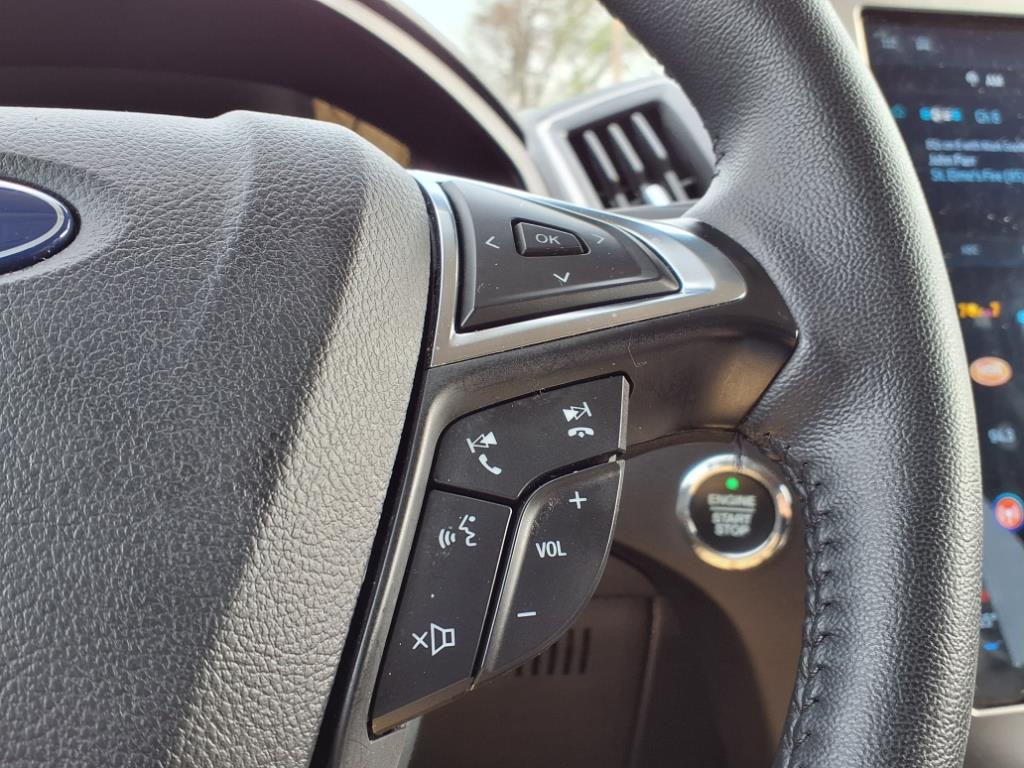 2024 Ford Edge SEL photo 12