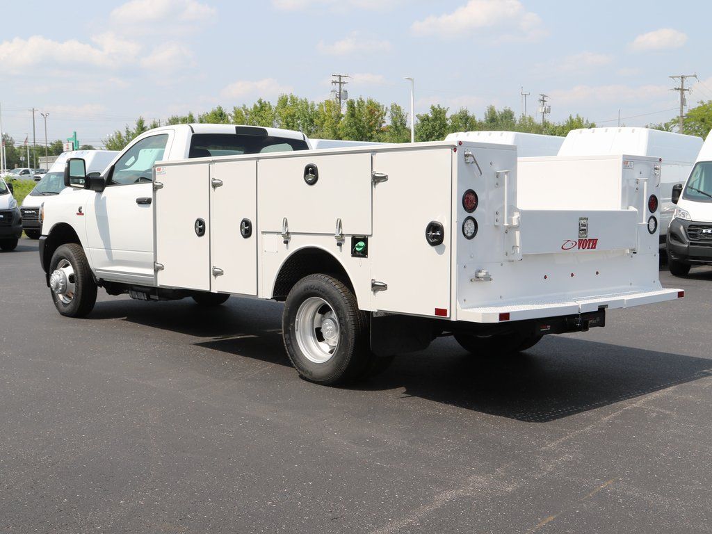 2023 Ram 3500 Tradesman photo 4