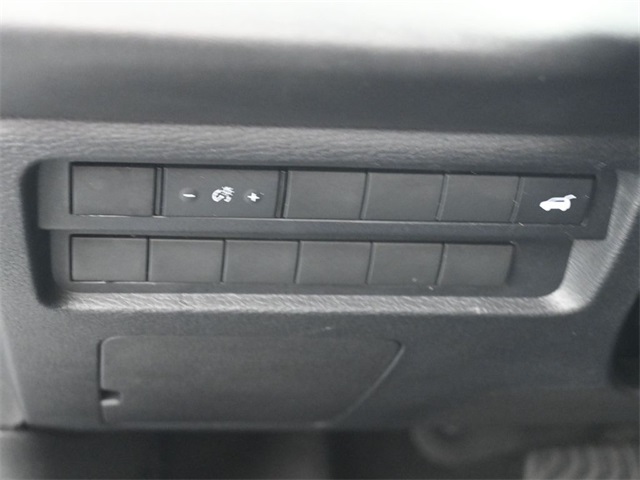 2024 Mitsubishi Outlander SE photo 7