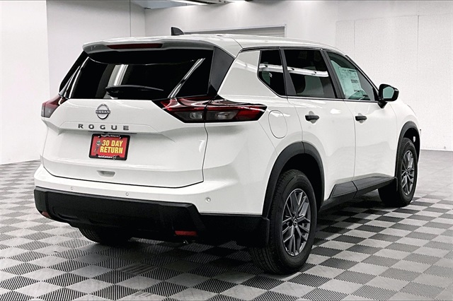 2025 Nissan Rogue S photo 16