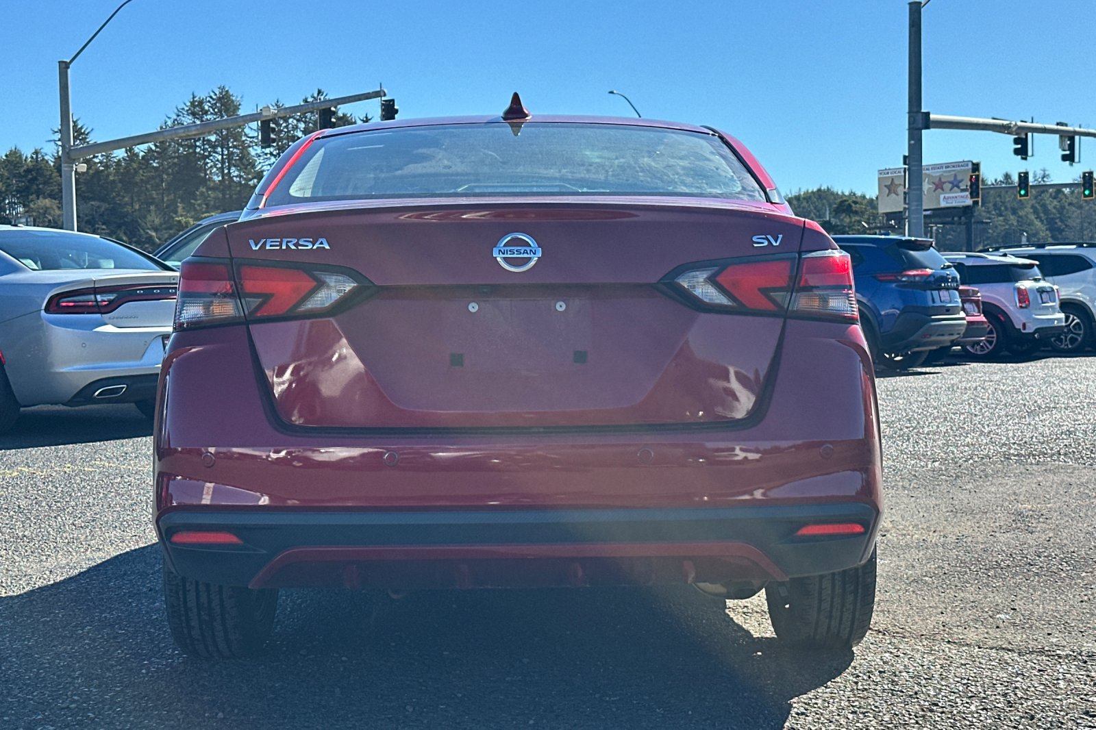 2021 Nissan Versa 1.6 SV photo 4