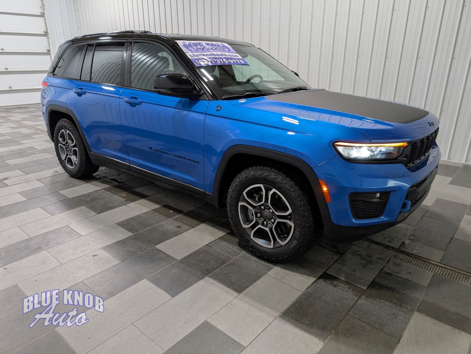 2022 Jeep Cherokee Trailhawk 4xe photo 4