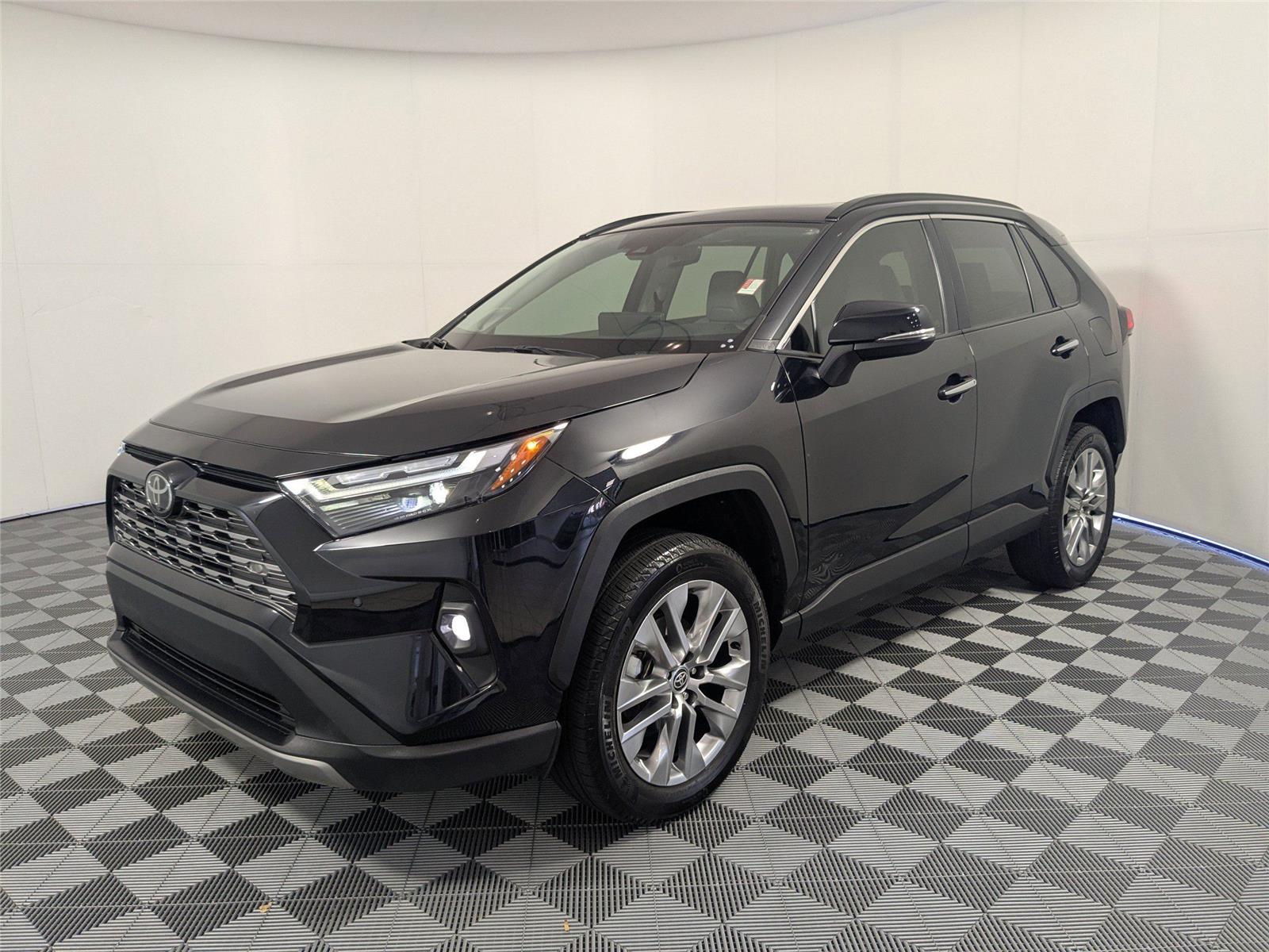 2024 Toyota RAV4 Limited's photo