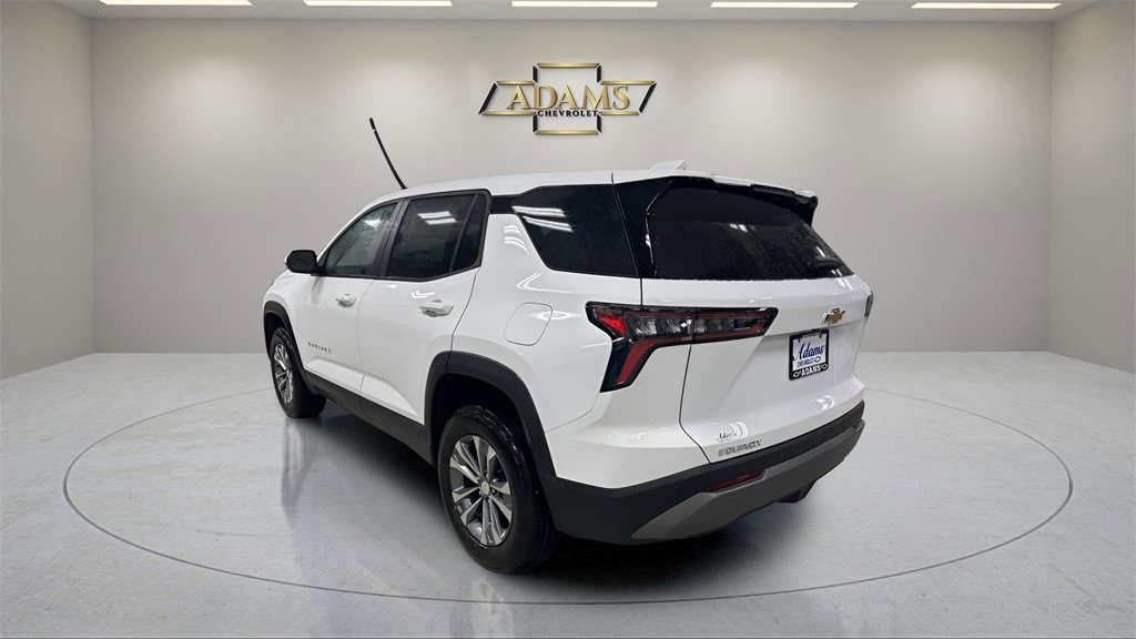 2026 Chevrolet Equinox LT photo 4
