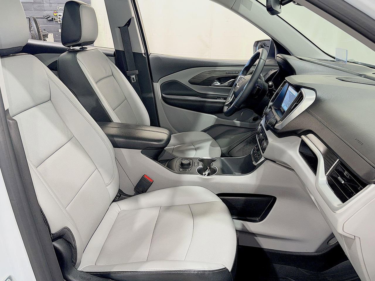 2022 Gmc Terrain SLT photo 24
