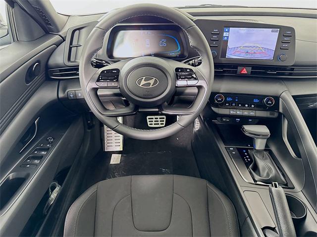 2025 Hyundai Elantra SEL Sport photo 27