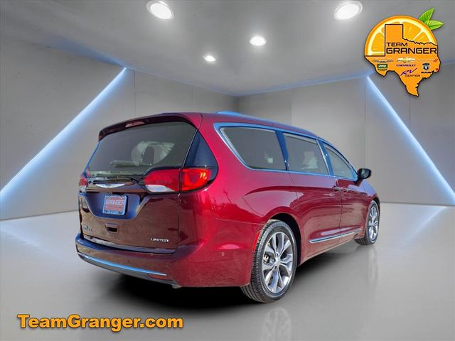 Used 2018 Chrysler Pacifica Limited with VIN 2C4RC1GG6JR171625 for sale in Orange, TX