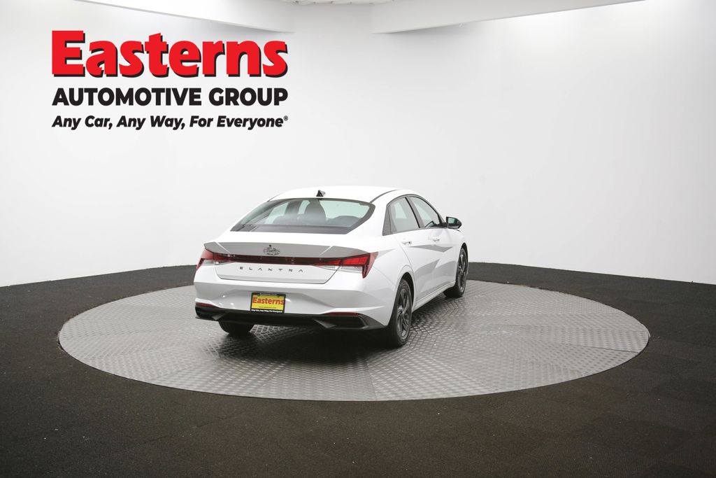2022 Hyundai Elantra SEL Convenience photo 29