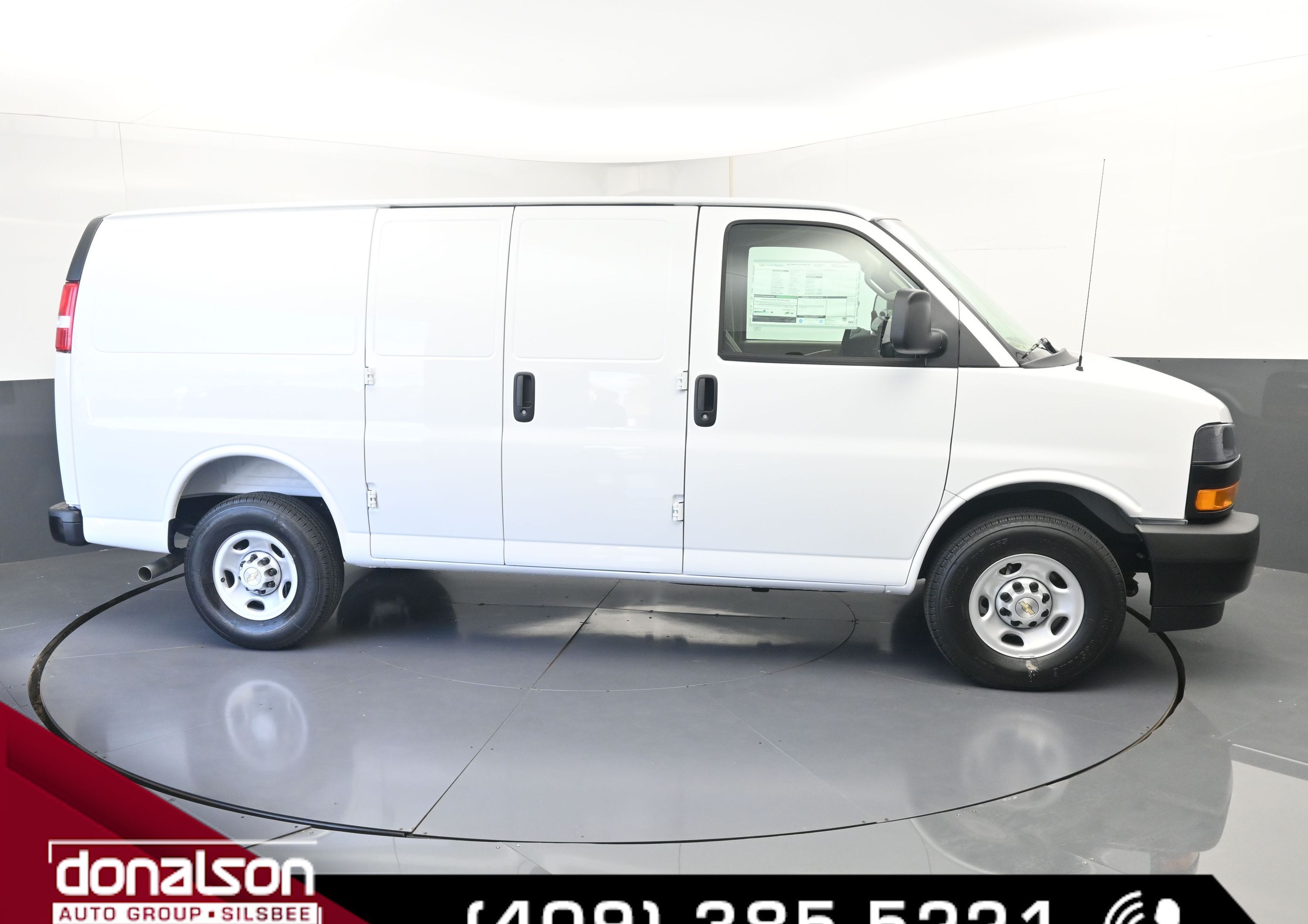 2025 Chevrolet Express Cargo Work Van's photo