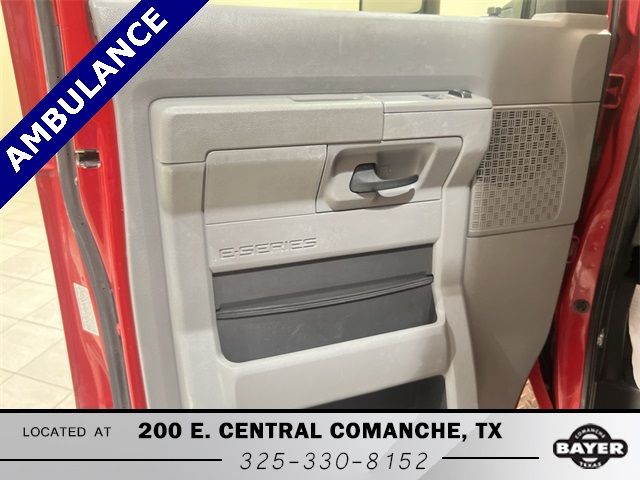 2013 Ford E-450 photo 14