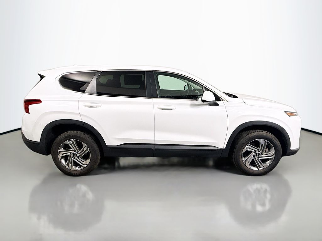 2022 Hyundai Santa Fe SE photo 4