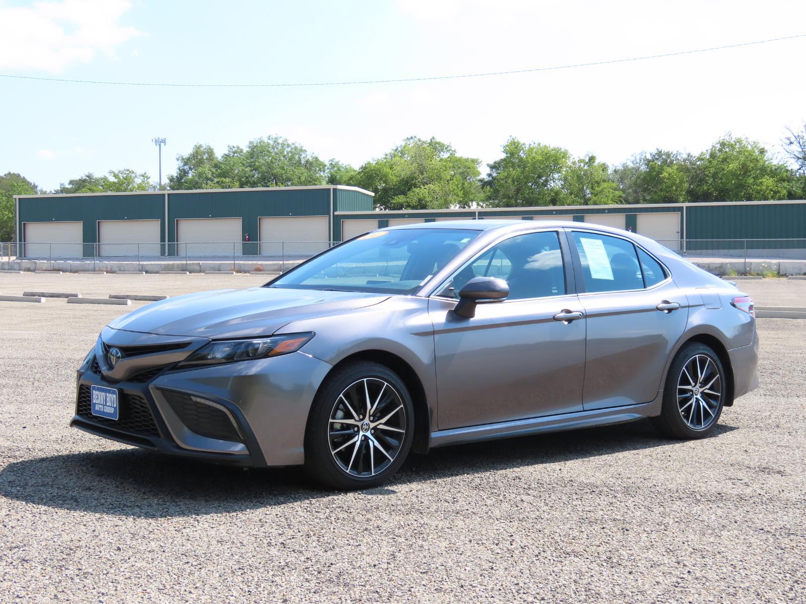 2024 Toyota Camry SE
