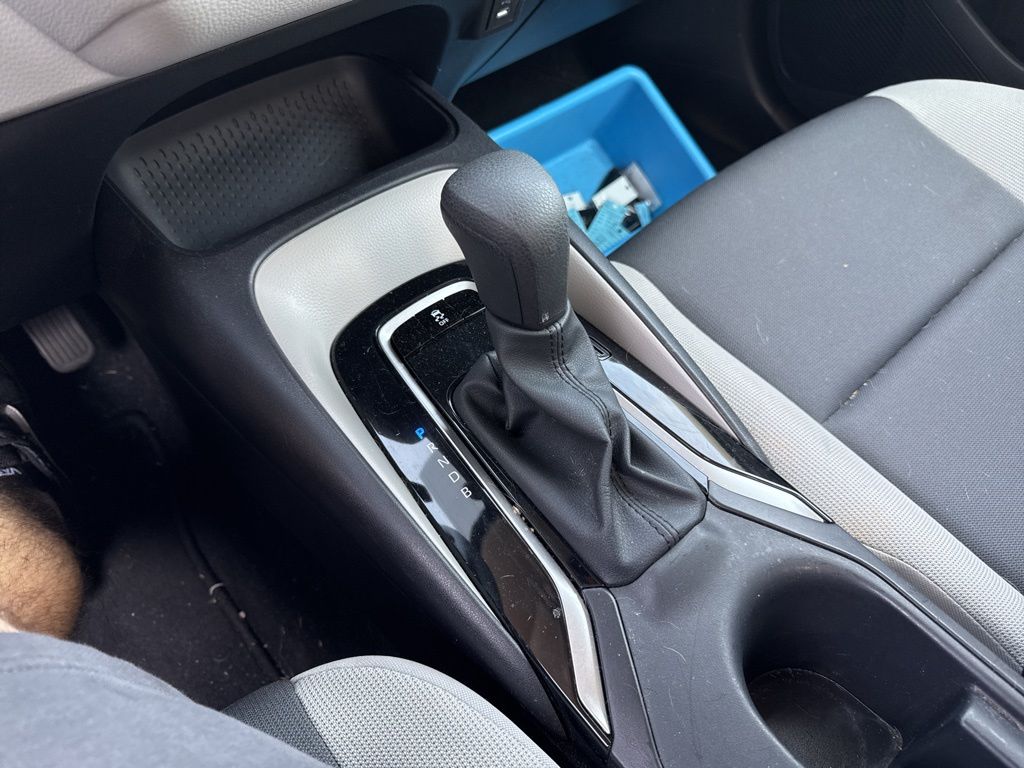 2024 Toyota Corolla LE photo 22