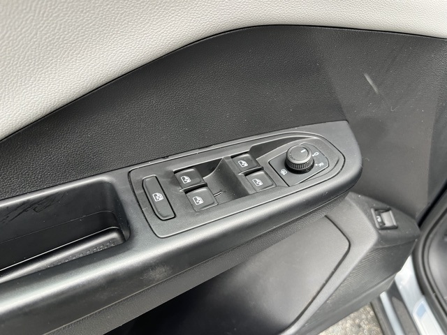 2022 Volkswagen Taos SE photo 26