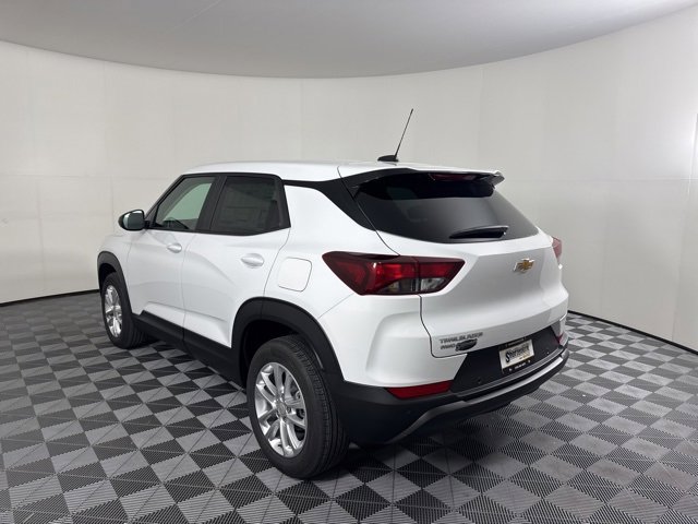 2026 Chevrolet Trailblazer LS photo 3