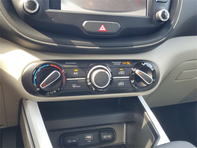 2025 Kia Soul LX S photo 21