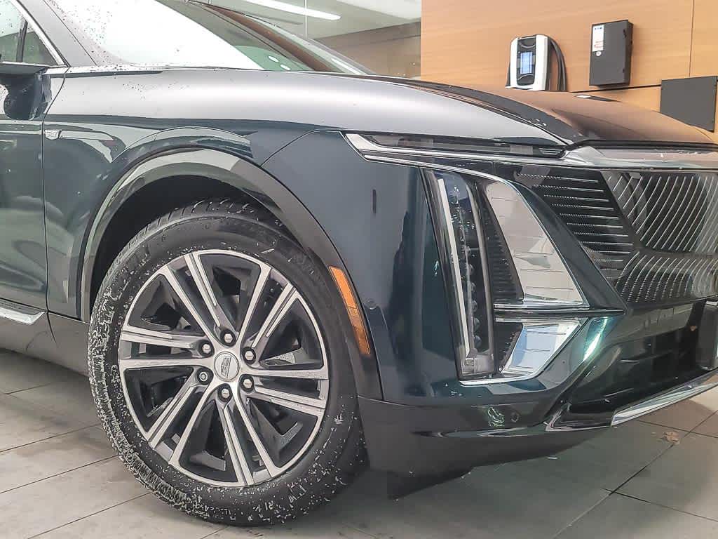 Certified 2024 Cadillac LYRIQ Luxury 3 with VIN 1GYKPSRL3RZ124540 for sale in Oak Lawn, IL