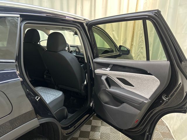 2025 Volkswagen Tiguan S photo 26
