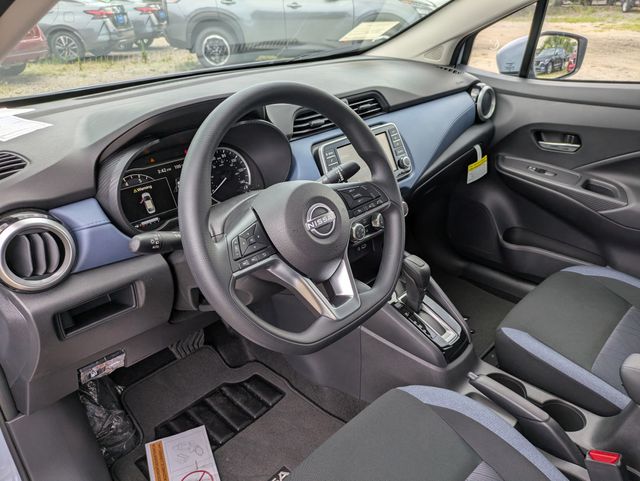 2025 Nissan Versa SV photo 11