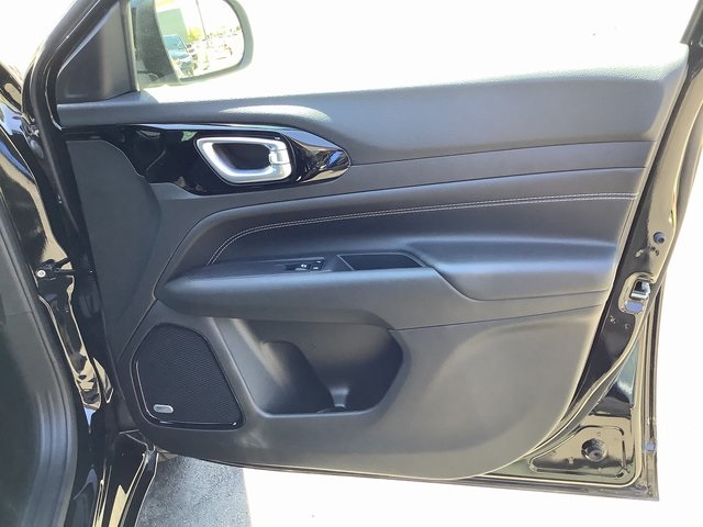 2023 Jeep Compass High Altitude photo 33