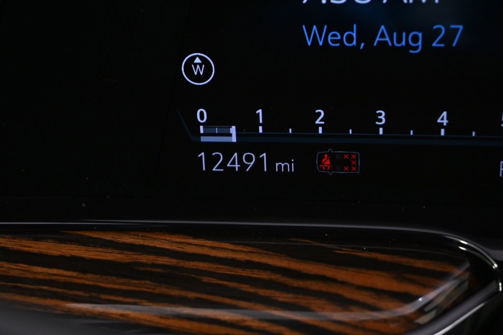 2024 Cadillac Escalade ESV Premium Luxury photo 26