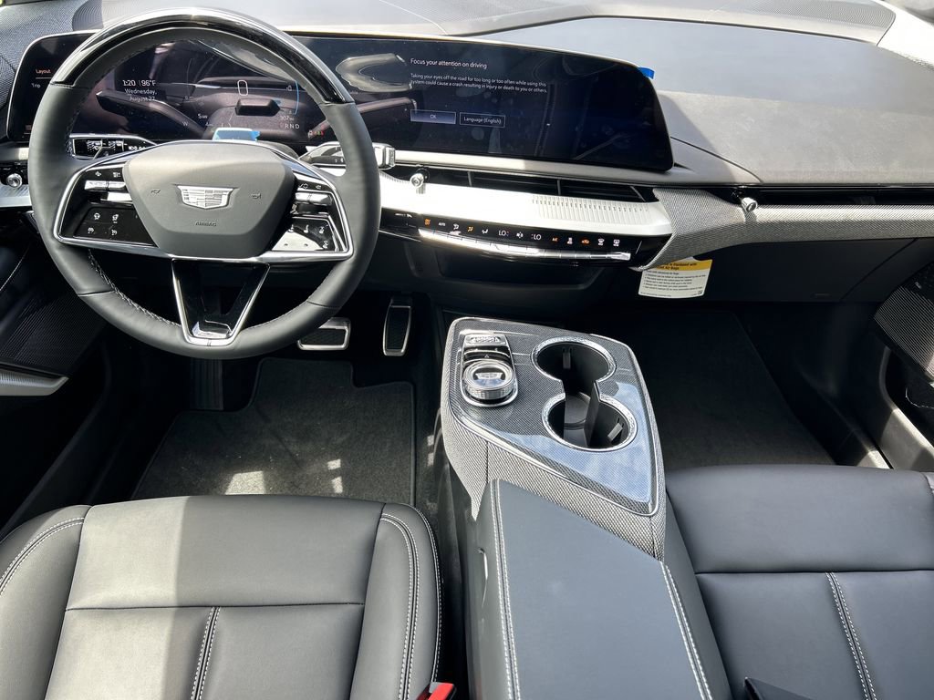 2025 Cadillac Optiq Luxury photo 10
