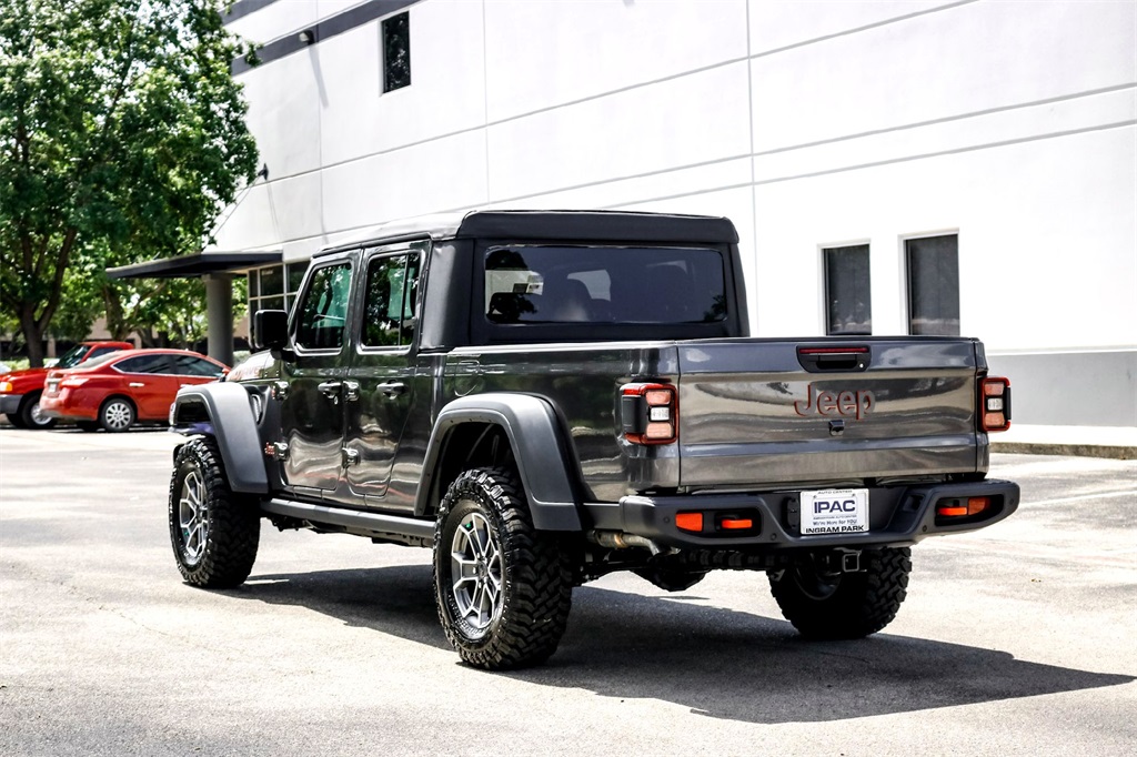 2025 Jeep Gladiator Mojave photo 5