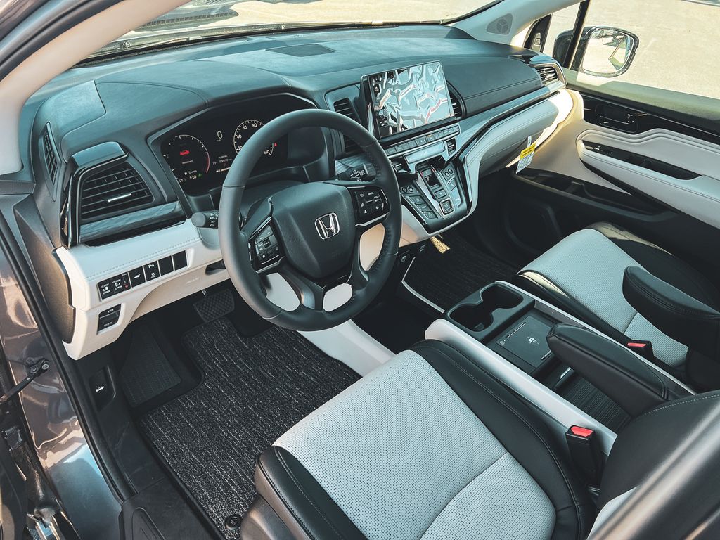 2026 Honda Odyssey Elite photo 28