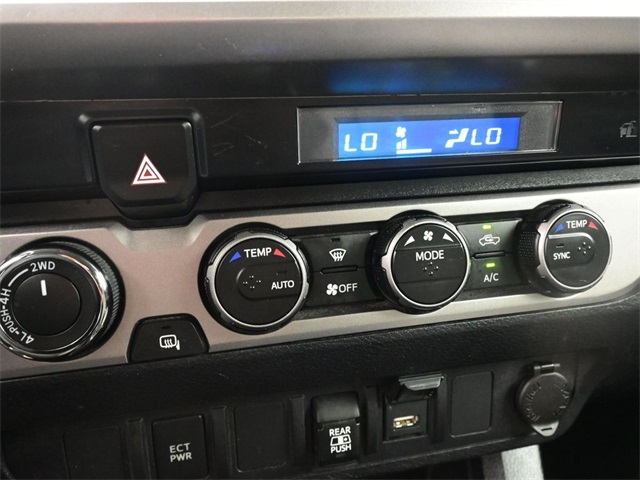 2022 Toyota Tacoma SR5 photo 2