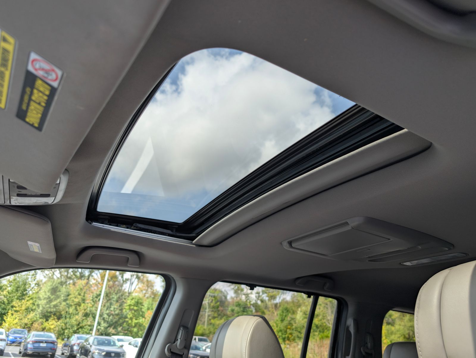 2011 Honda Pilot Touring photo 27