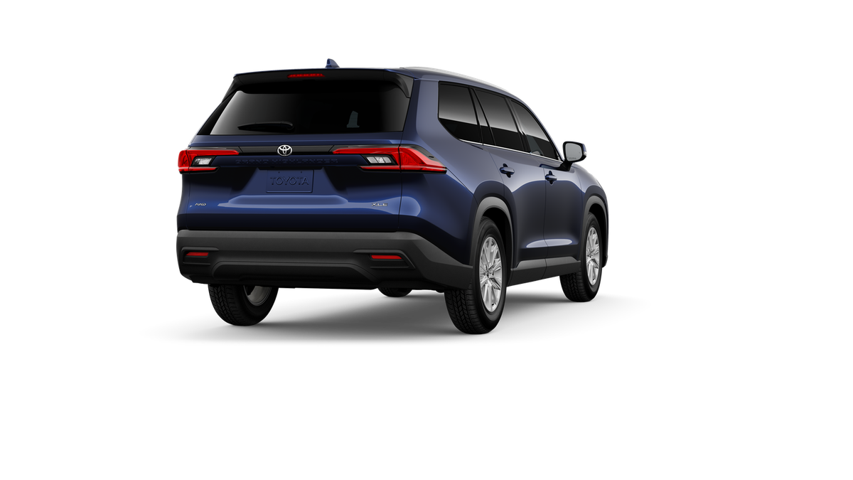 2026 Toyota Grand Highlander XLE AWD photo 4