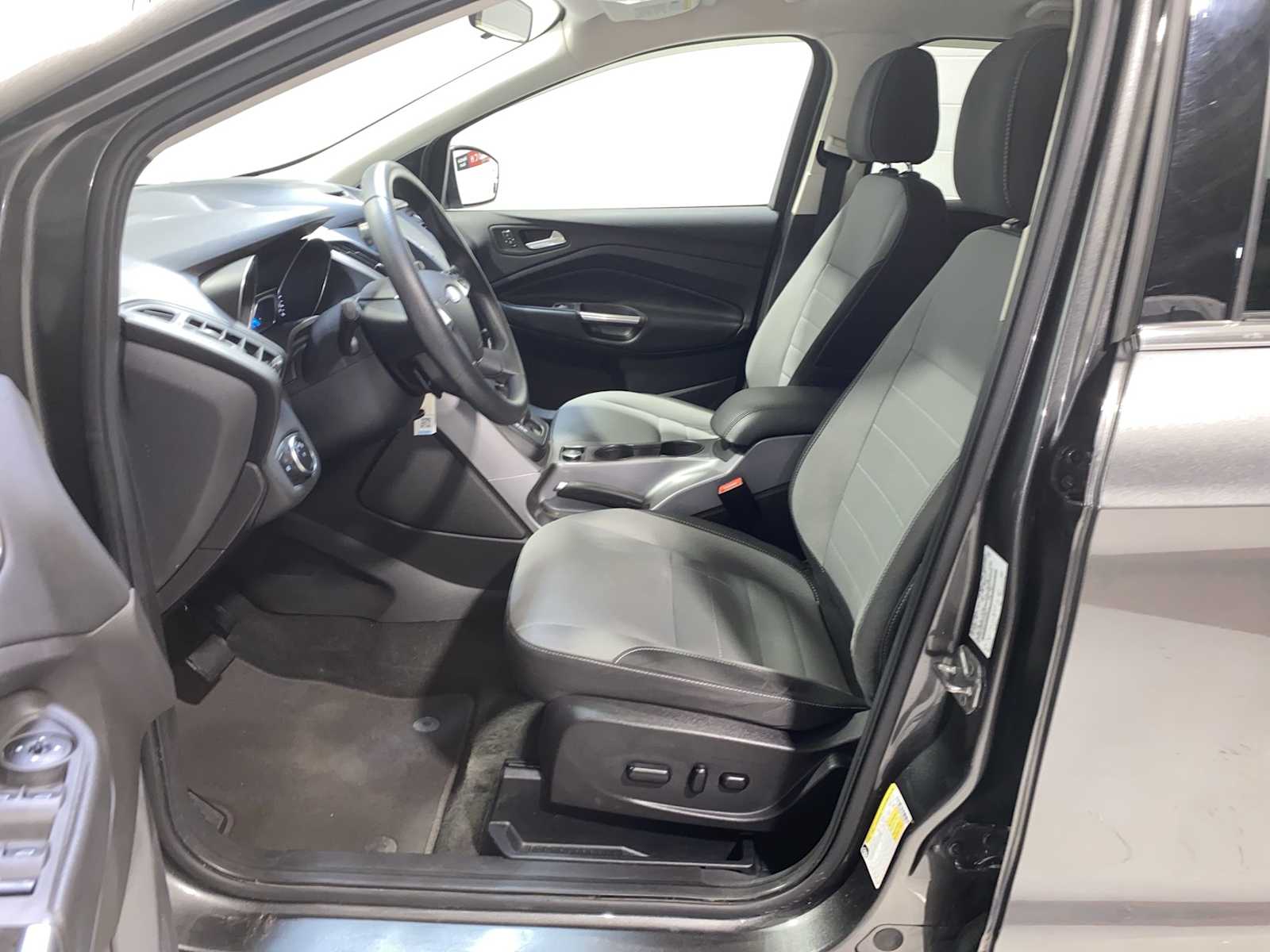 Used 2016 Ford Escape SE with VIN 1FMCU9GX1GUA58271 for sale in Verona, NJ