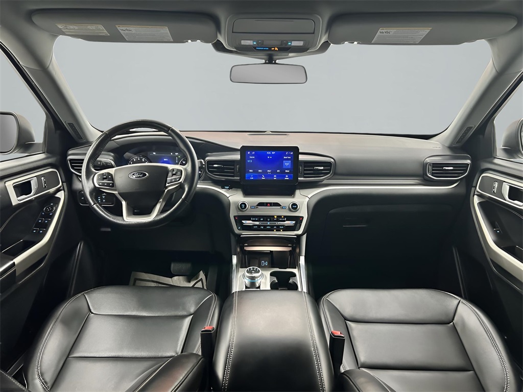 2022 Ford Explorer XLT photo 12
