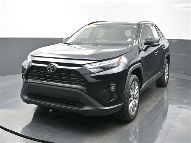 2022 Toyota RAV4 XLE Premium's photo