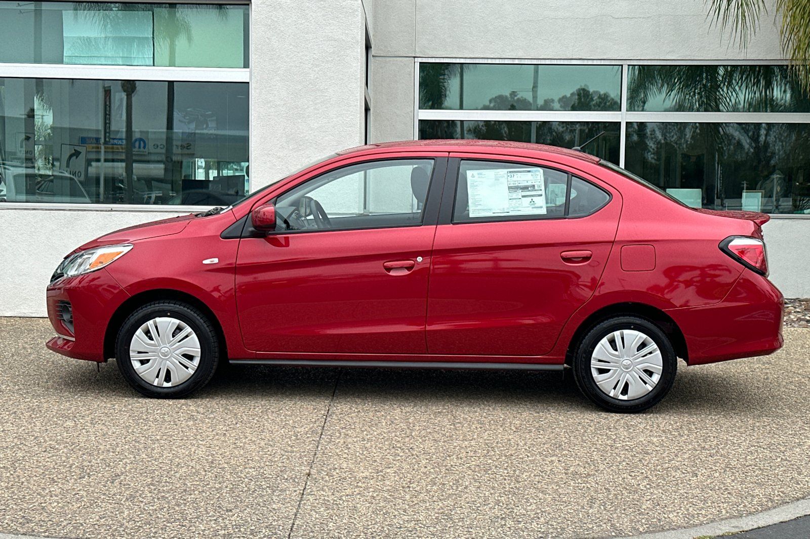 2024 Mitsubishi Mirage G4 ES photo 7