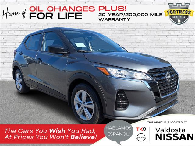 2025 Nissan KICKS PLAY Base's photo